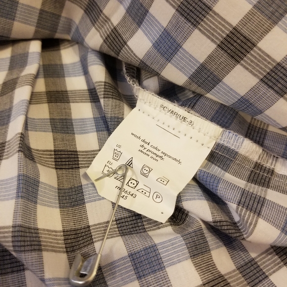Van Heusen Plaid Button Down Size 32/33 - Picture 9 of 10